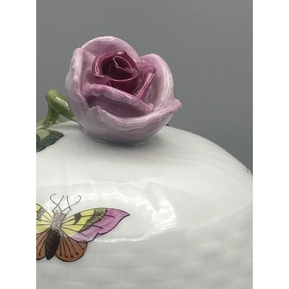 Herend Rothschild Bird Coffee Pot 6‎ 5/8 in Pink Rose Lid Butterflies Necklace